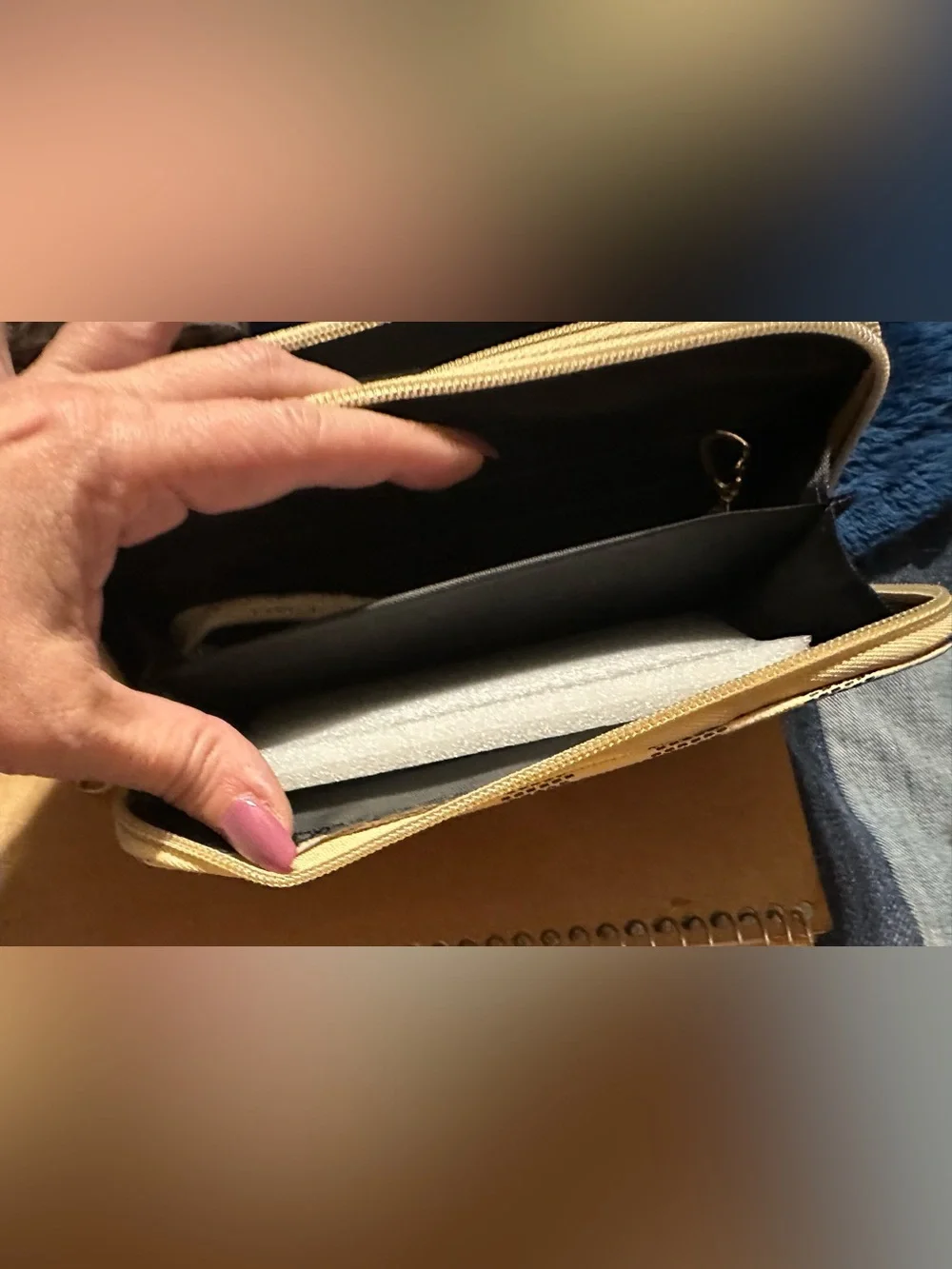 Women’s Wristlet Wallet